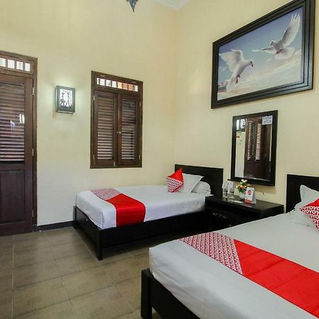 Oyo 1361 Singosari Family Residence Banyuwangi  Exterior foto