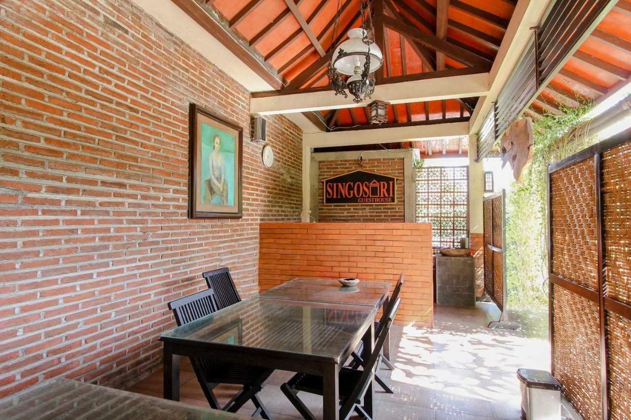 Oyo 1361 Singosari Family Residence Banyuwangi  Exterior foto